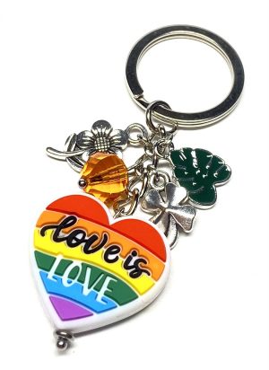 Anhänger "Love is Love"